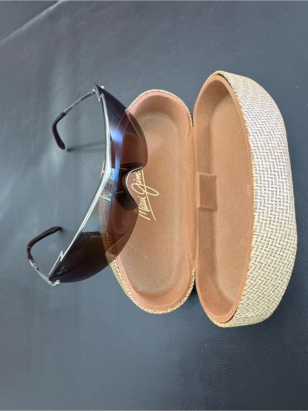 Maui Jim Vintage “sandbar” 511 16 Wrap sunglasses - Picture 16 of 16